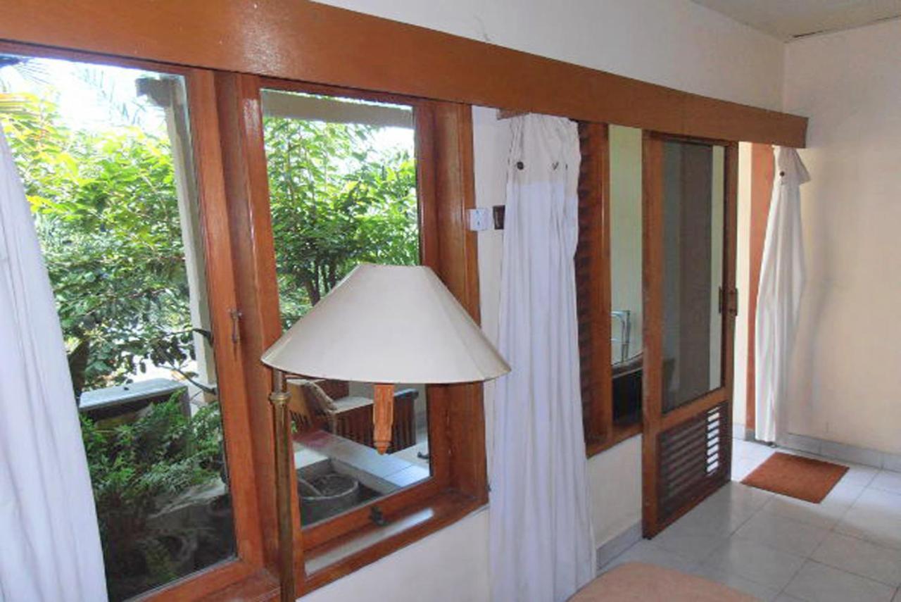 Nakula Familiar Inn Denpasar  Ngoại thất bức ảnh